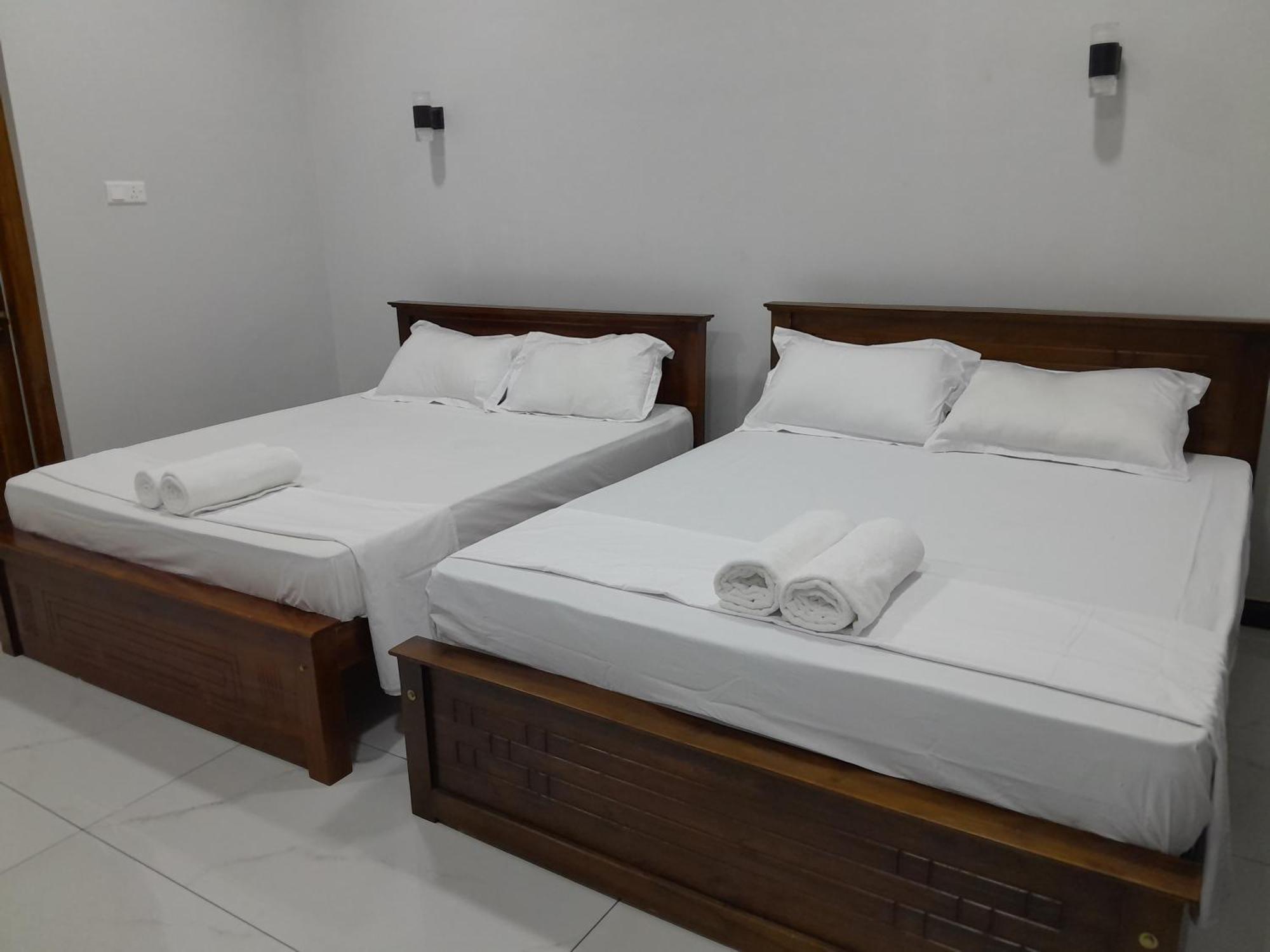 Alps Villa Jaffna Esterno foto