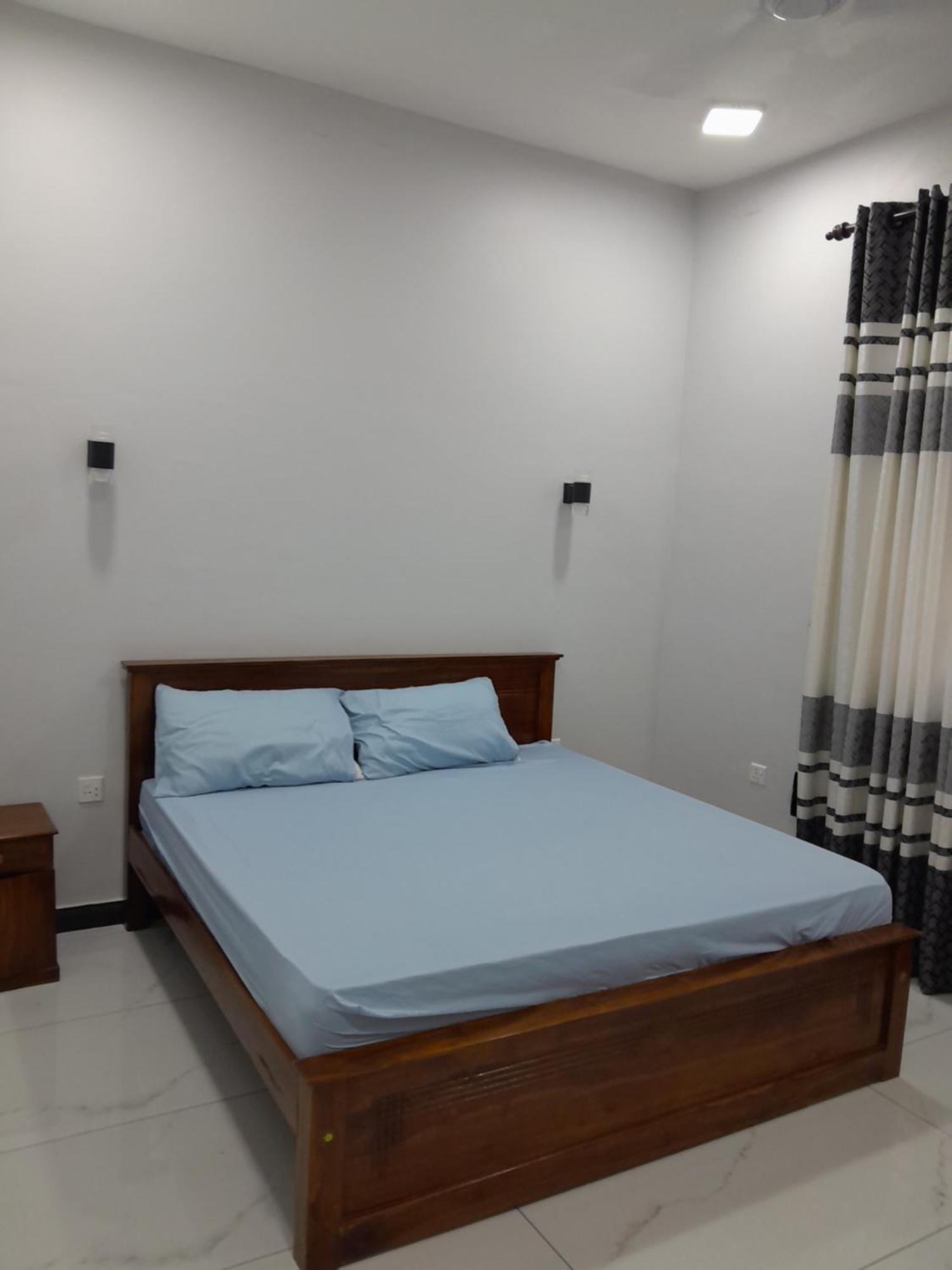 Alps Villa Jaffna Esterno foto